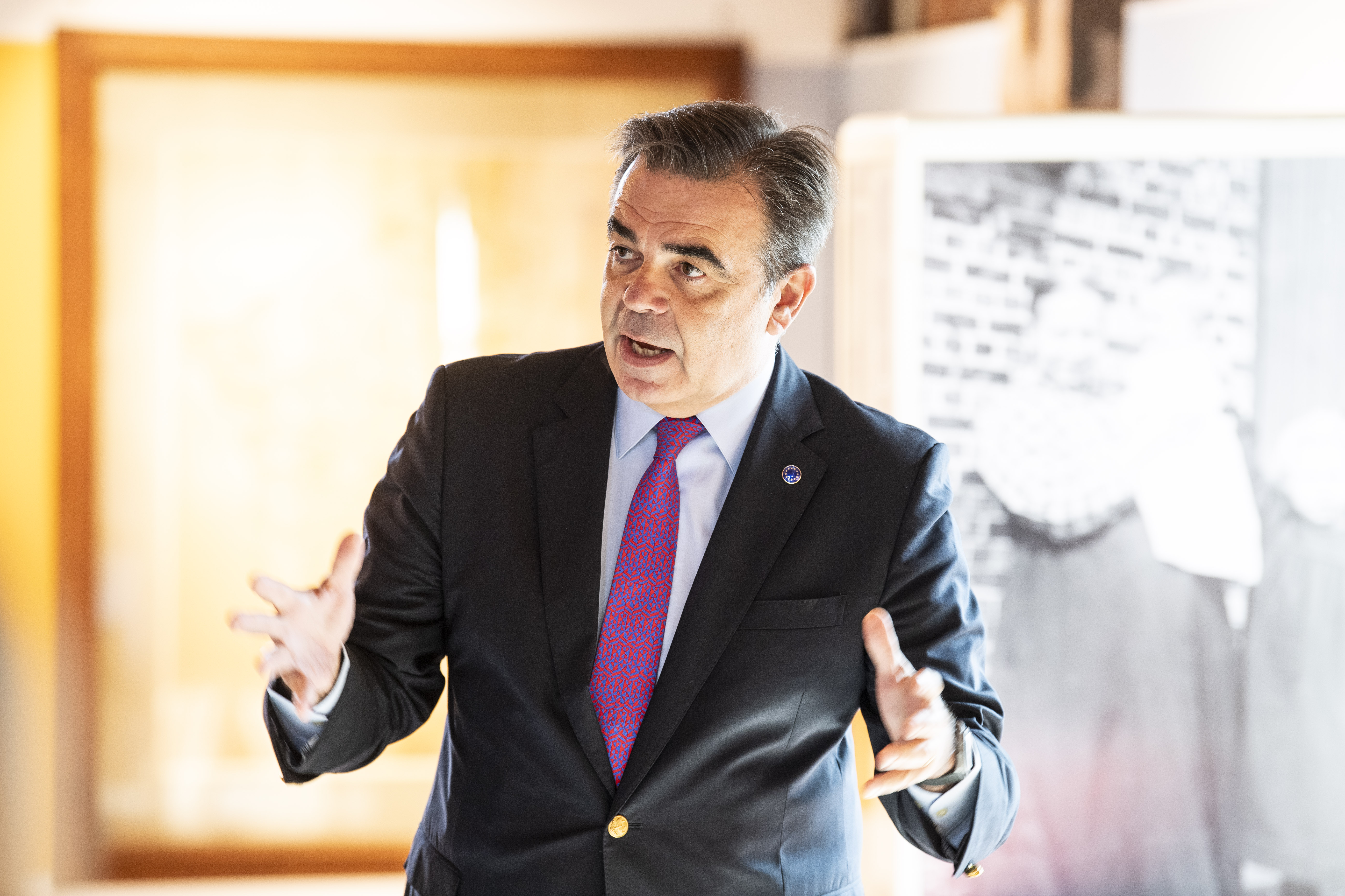 Διαβάστε στην «Καθημερινή της Κυριακής»-4