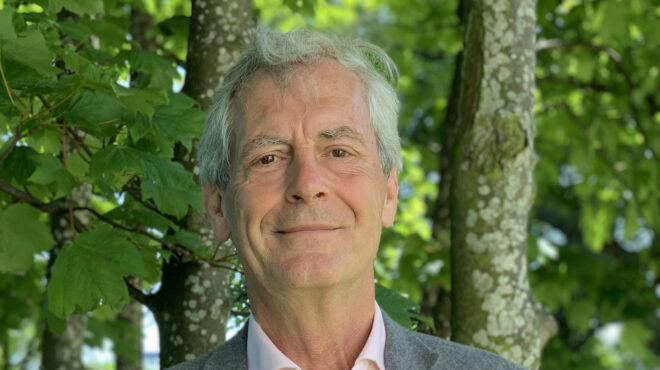 σερ-μαρκ-τζόουνς-προσωρινός-διευθυντ-562601995