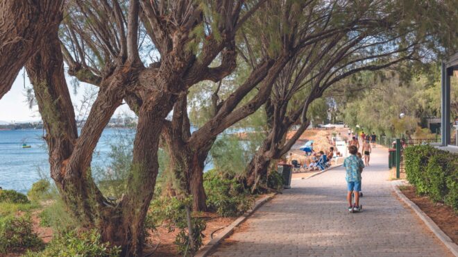 βόλτα-στο-καβούρι-από-τα-60s-στο-σήμερα-562603696