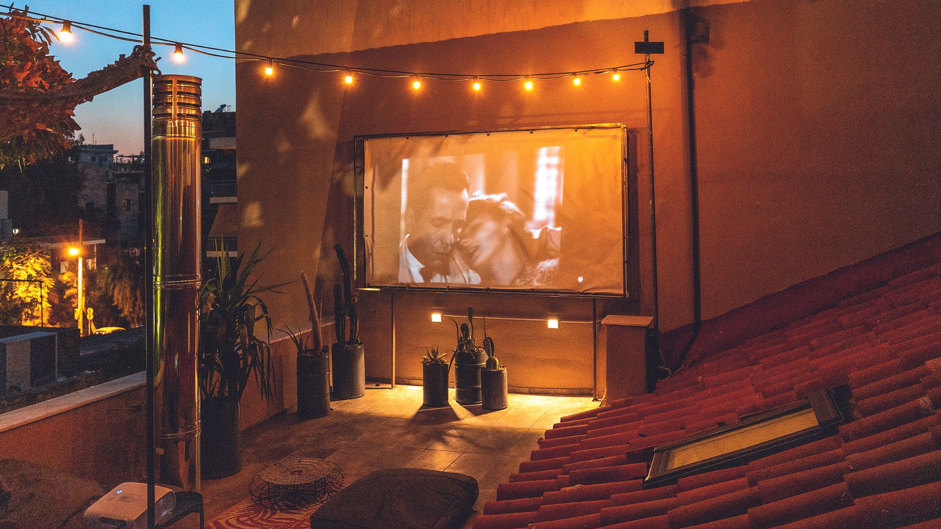 My space: Εξωτική γοητεία σε μια μονοκατοικία του ’30 στο Μετς-1