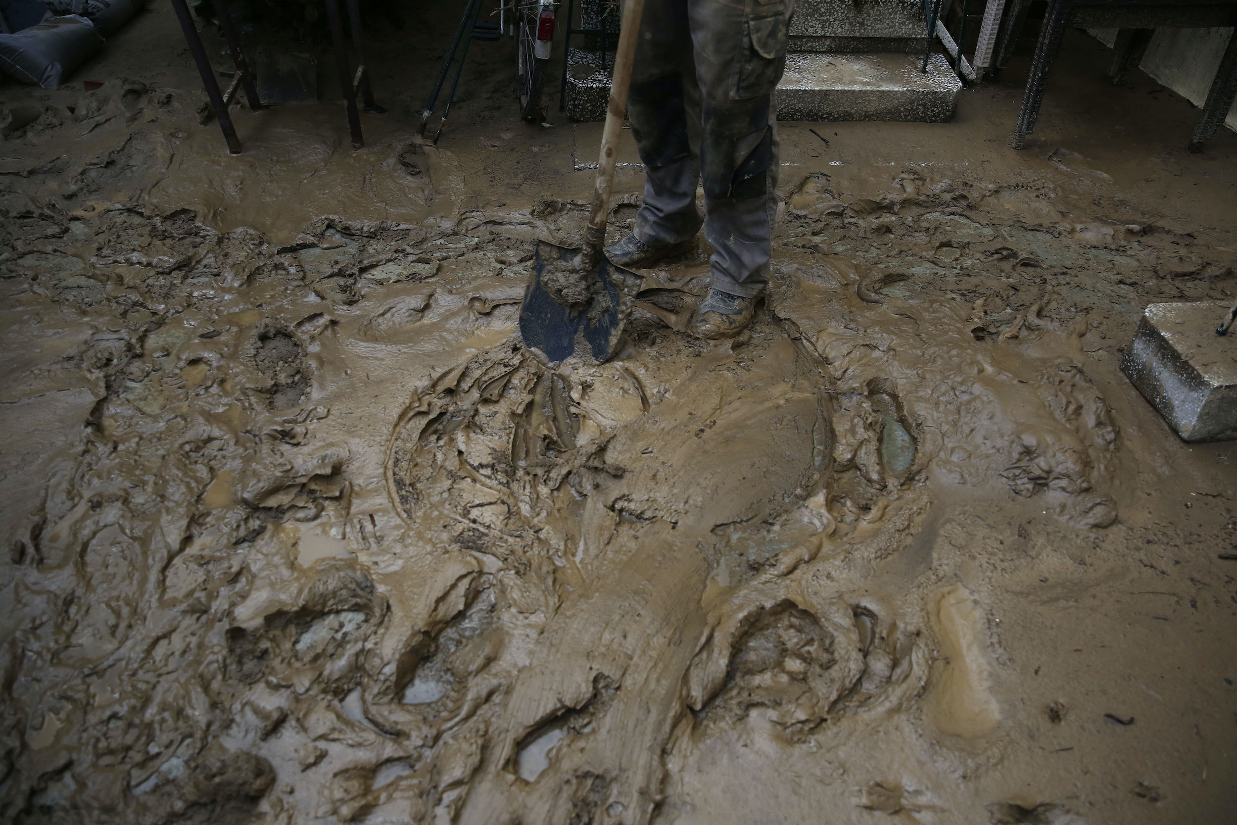 Ο μπαζωμένος ποταμός πήρε την «εκδίκησή» του – Γιατί υπερχείλισε ο Αναυρος και έπνιξε τον Βόλο-1