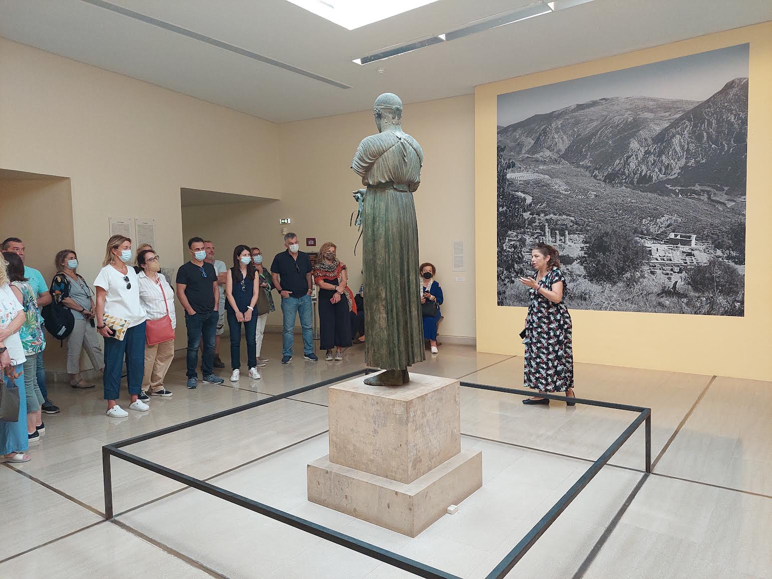 Η Ελλάδα της αισιοδοξίας μέσα από τα μάτια του Ρόμπερτ Μακέιμπ στους Δελφούς-3