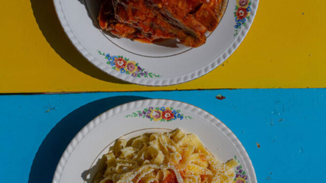 αρνάκι-γιαχνιστό-με-ελαφριά-σάλτσα-ντ-562621732