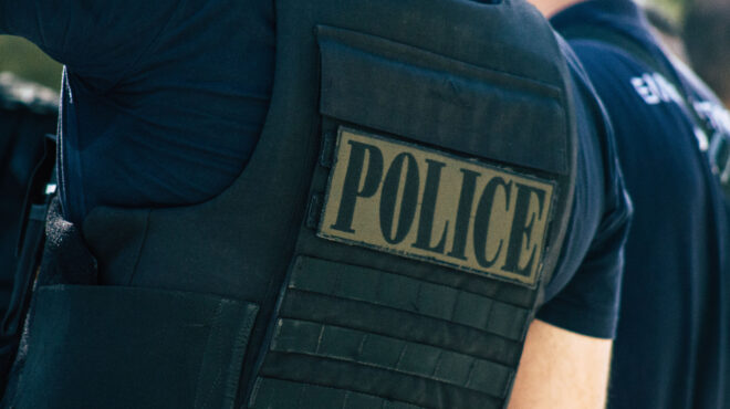 ενα-email-έκαψε-τον-αστυνομικό-που-συνελ-562634110