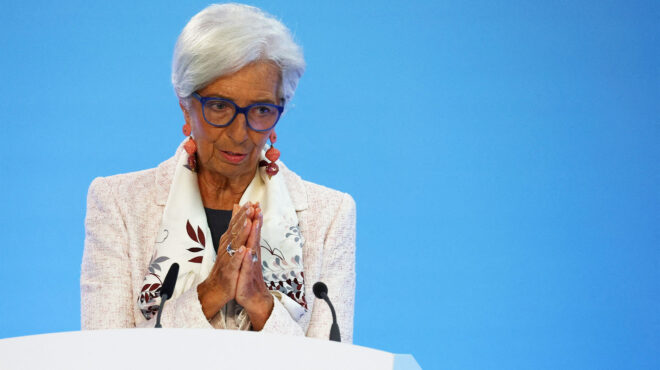 το-πικρό-φάρμακο-της-κριστίν-λαγκάρντ-562603105