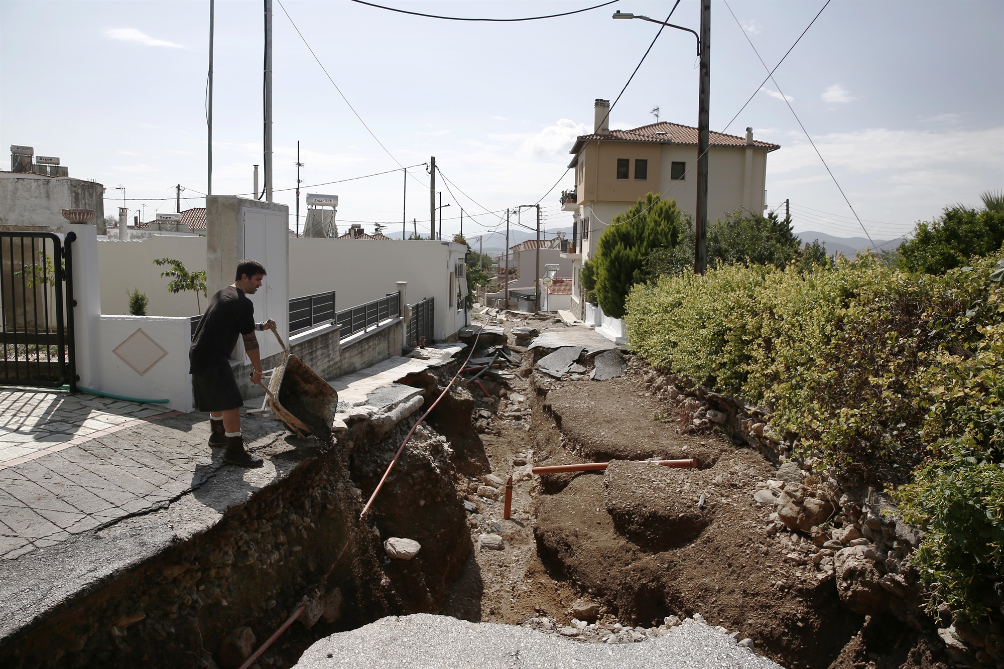 Η γη δεν άντεχε πια ούτε σταγόνα-4