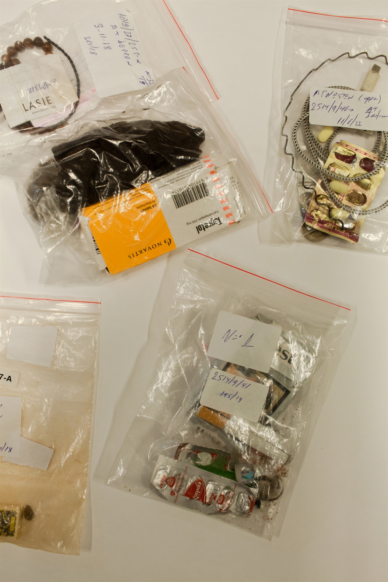 «Ετρεχαν να γλιτώσουν από τη φωτιά, αλλά τους πρόλαβε»-4