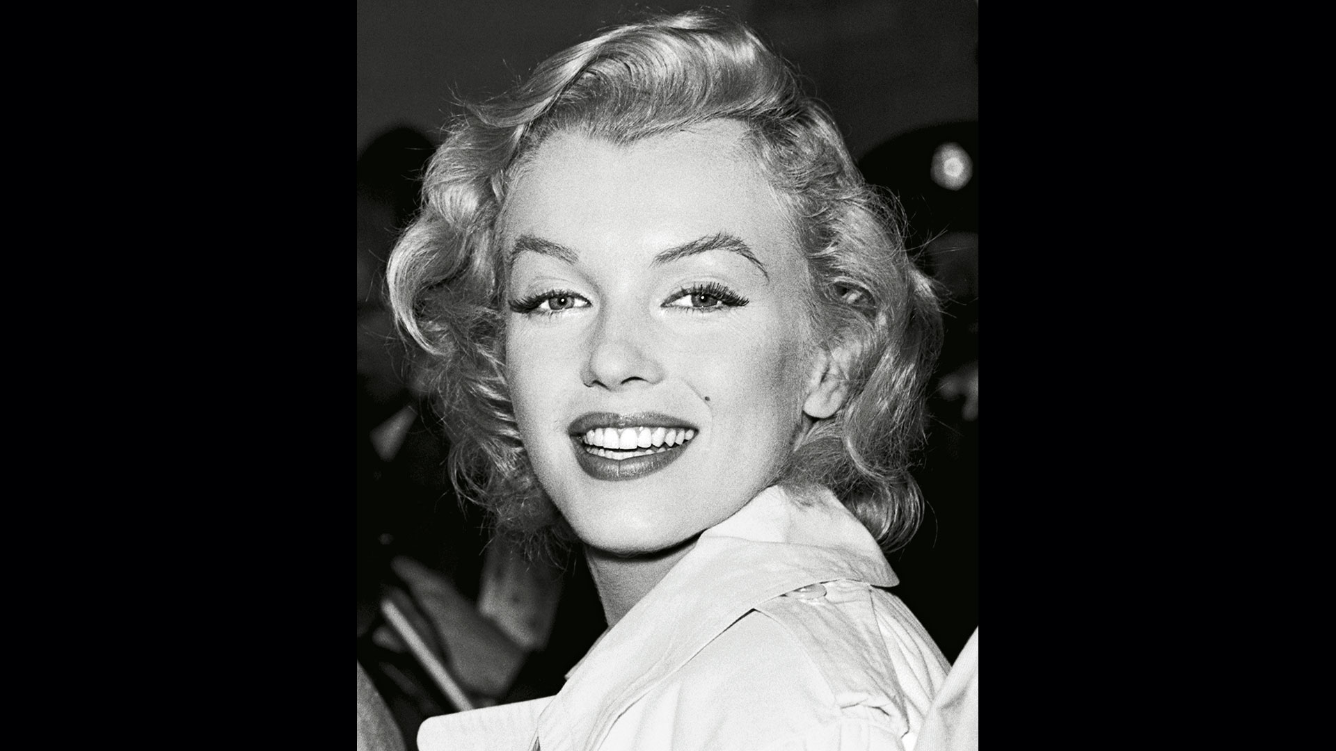 μέριλιν-μονρόε-ενα-λαμπερό-και-τραγικ-562612141