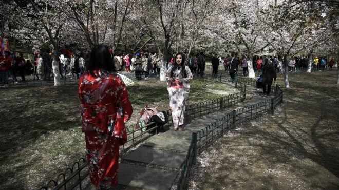 κίνα-φυλάκιση-για-προσβλητικά-ρούχα-562604629