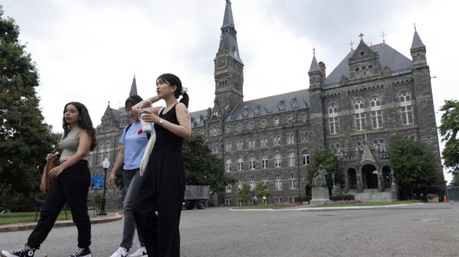 ιδρύεται-το-πρώτο-αει-εκτός-συνόρων-562602907