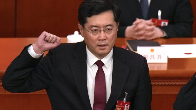 wsj-ο-πρώην-υπεξ-της-κίνας-είχε-εξωσυζυγ-562624102