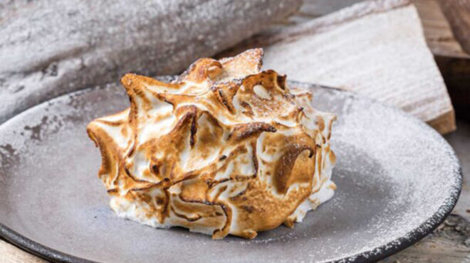 βaked-alaska-με-βάση-μουστοκούλουρο-562621636