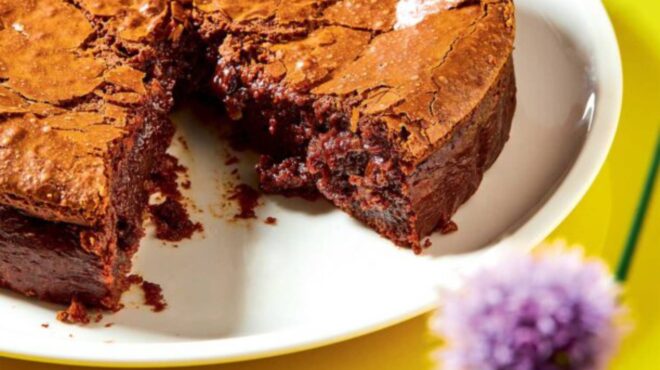 κέικ-λάβα-σοκολάτας-562621057