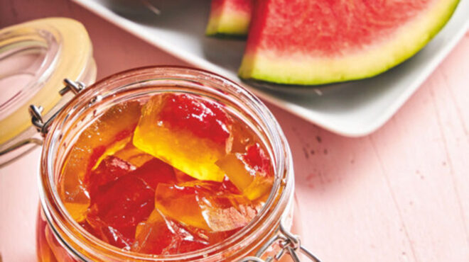 γλυκό-κουταλιού-καρπούζι-562597384