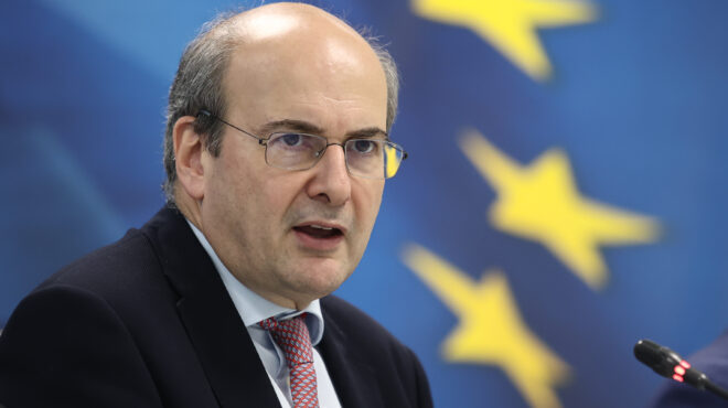 χατζηδάκης-δεν-θα-παραταθεί-το-market-pass-562608475