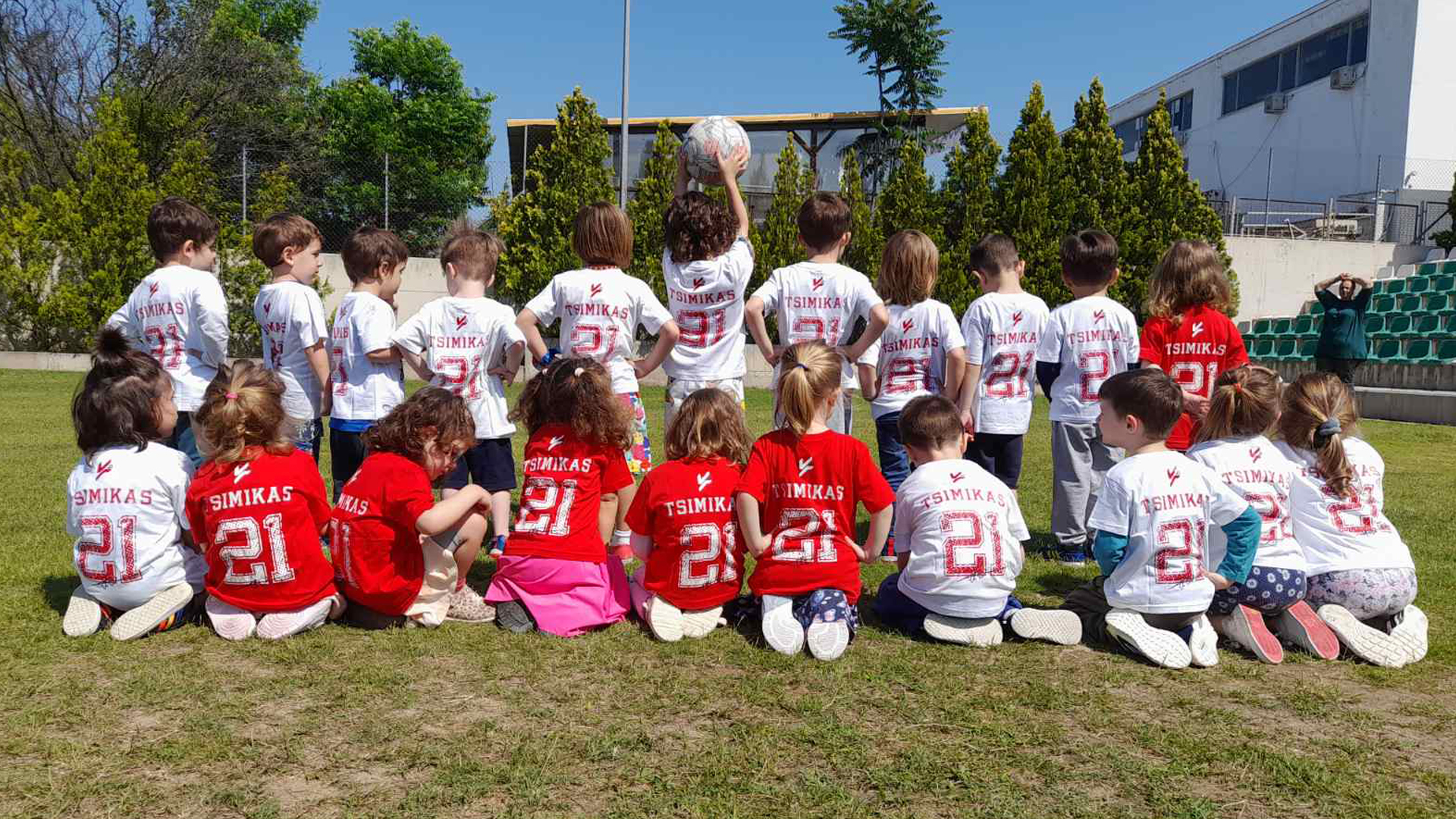 Ο Κώστας Τσιμίκας υποστηρίζει ενεργά το πρόγραμμα κοινωνικής προσφοράς Giant Heart της Novibet-2