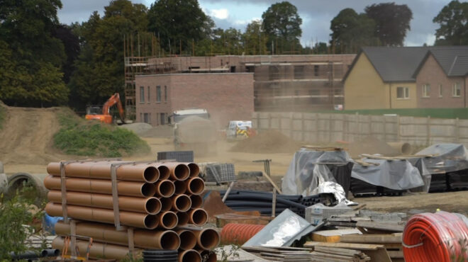 οι-αιτούντες-άσυλο-στην-ιρλανδία-ενώπ-562624693