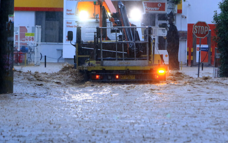 η-κακοκαιρία-daniel-σαρώνει-τη-χώρα-λεπτό-562600843