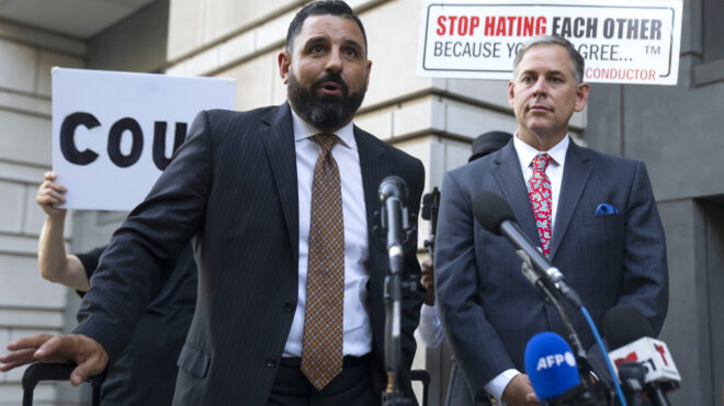 ηπα-ηγέτης-των-proud-boys-καταδικάζεται-σε-22-χρό-562600837