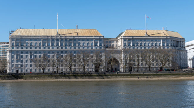 βρετανία-μακροχρόνια-κυβερνοκατασκ-562613899