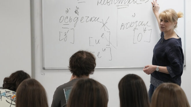 ουκρανία-οι-μαθητές-επιστρέφουν-στα-μ-562593508