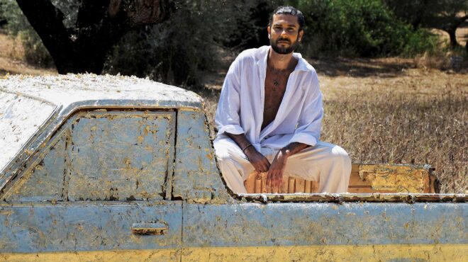 dionysios-ο-καλλιτέχνης-που-μετέτρεψε-ένα-datsun-σε-562637029