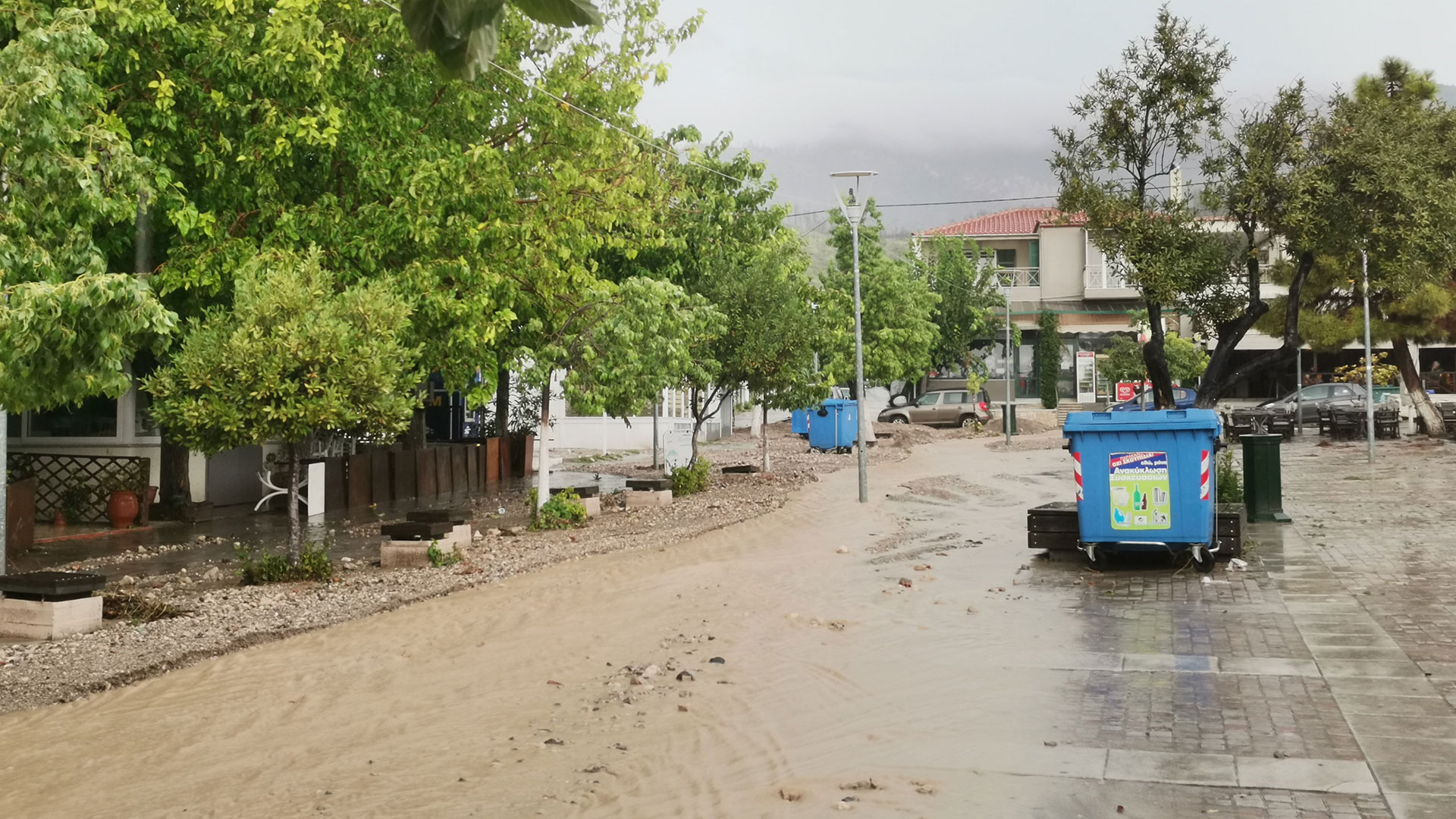 Κακοκαιρία Elias: Κάτοικος Ροβιών στην «Κ» – «Από τις πυρκαγιές έχουν εγκαταλείψει το χωριό»-7