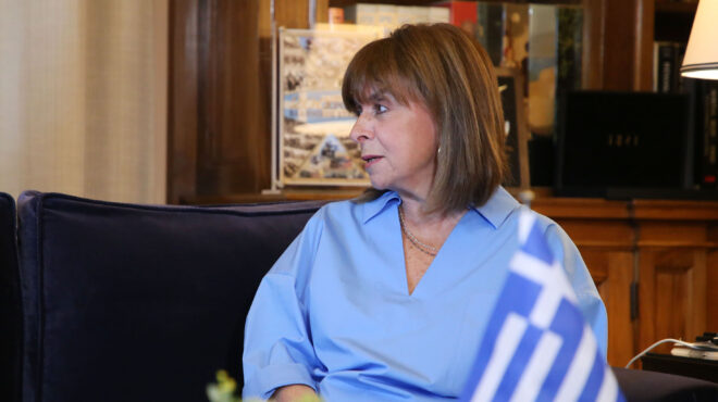 στην-ηλεία-η-κ-σακελλαροπούλου-με-τον-ο-562595989