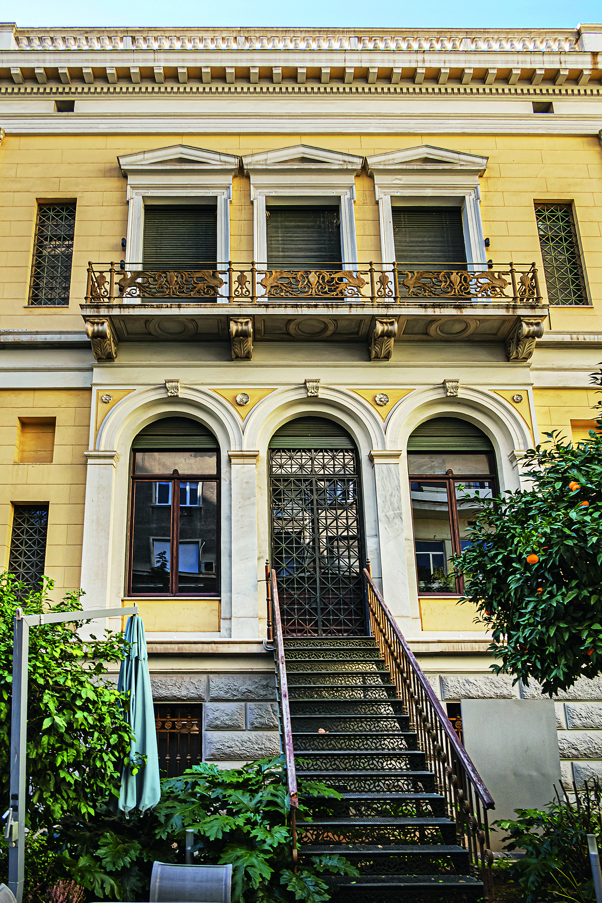 Αθηναϊκοί Περίπατοι – Κώστας Η. Μπίρης-16