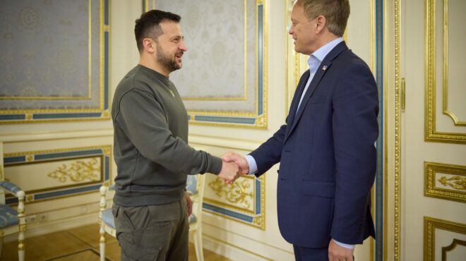 στο-κίεβο-ο-υπουργός-αμυνας-της-βρεταν-562641433