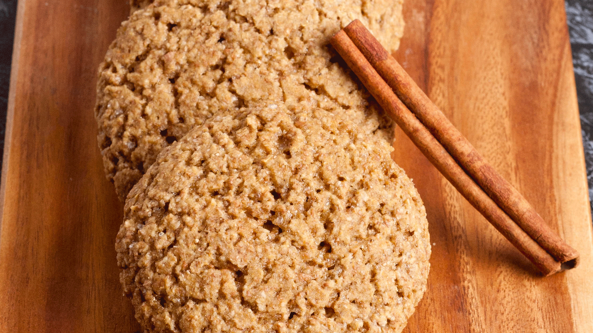 εφετ-ανακαλούνται-μπισκότα-κανέλας-562637467