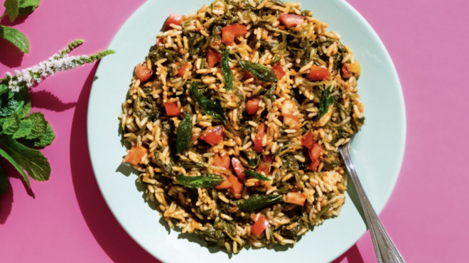 σπανακόρυζο-με-τραγανά-τσιπς-δυόσμου-562641988