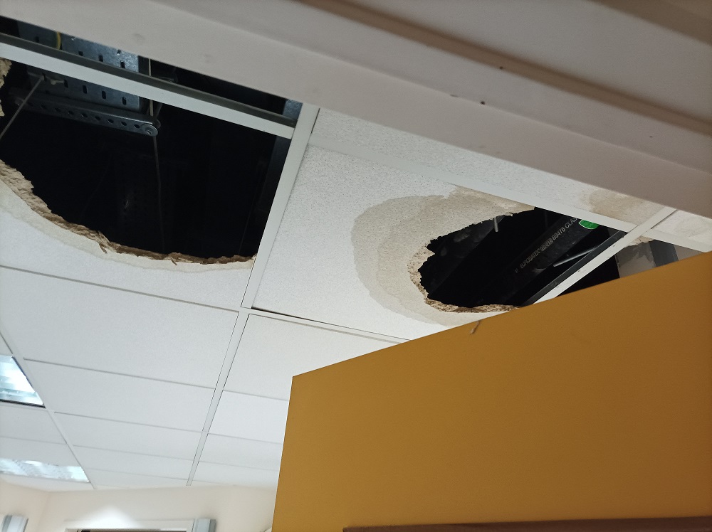 Επιχείρηση της Πυροσβεστικής στο νοσοκομείο Βόλου – Νερά στο τμήμα χημειοθεραπειών-1