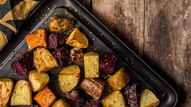 πολύχρωμες-πατάτες-σκορδάτες-με-φασκ-562701247