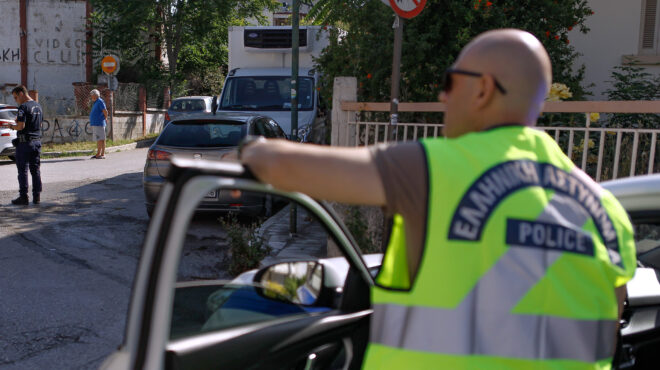 καραμπόλα-τεσσάρων-αυτοκινήτων-στη-λ-562661383