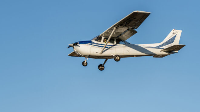 την-παρακολουθούσε-από-το-αεροπλάν-562656256