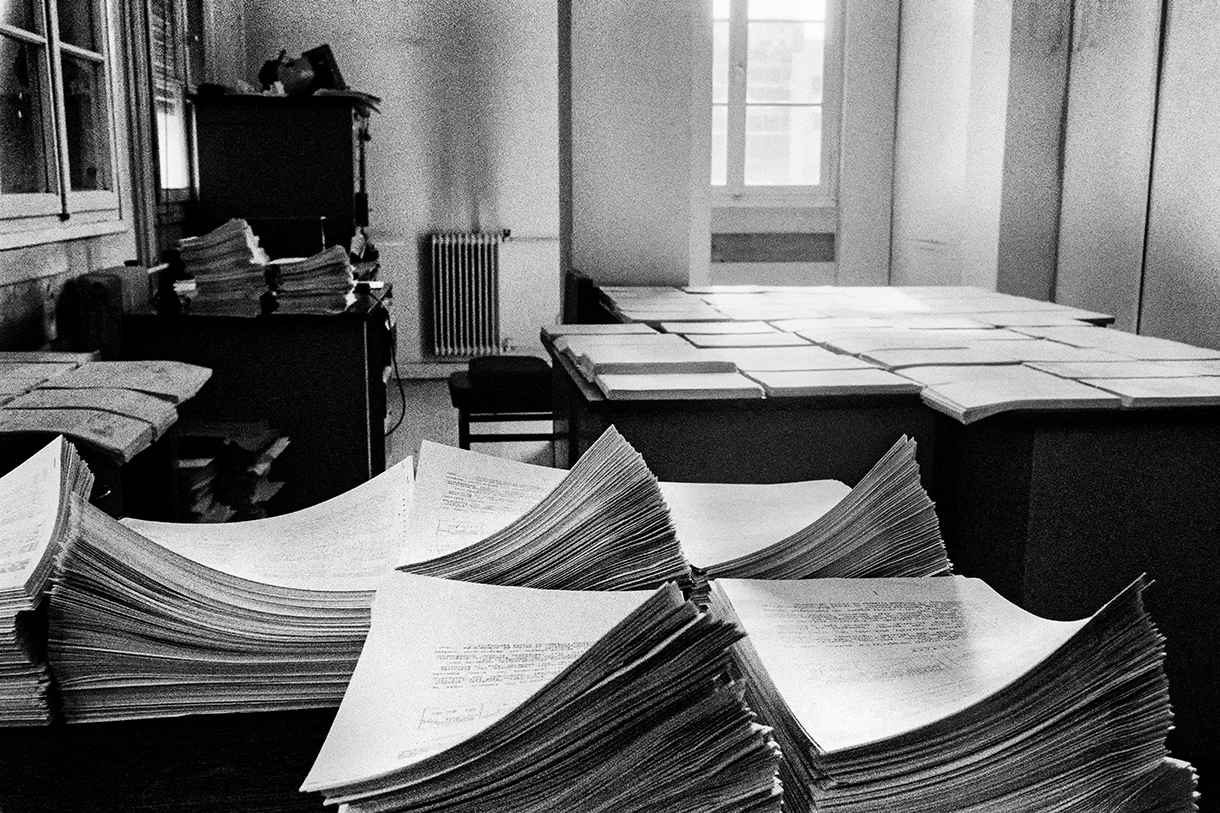 Υπάλληλοι αποκαμωμένοι από την πλήξη-10