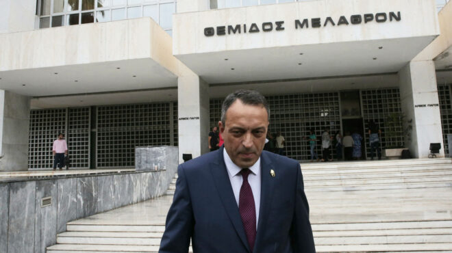 στον-αρειο-πάγο-έντεκα-βουλευτές-των-σ-562693492