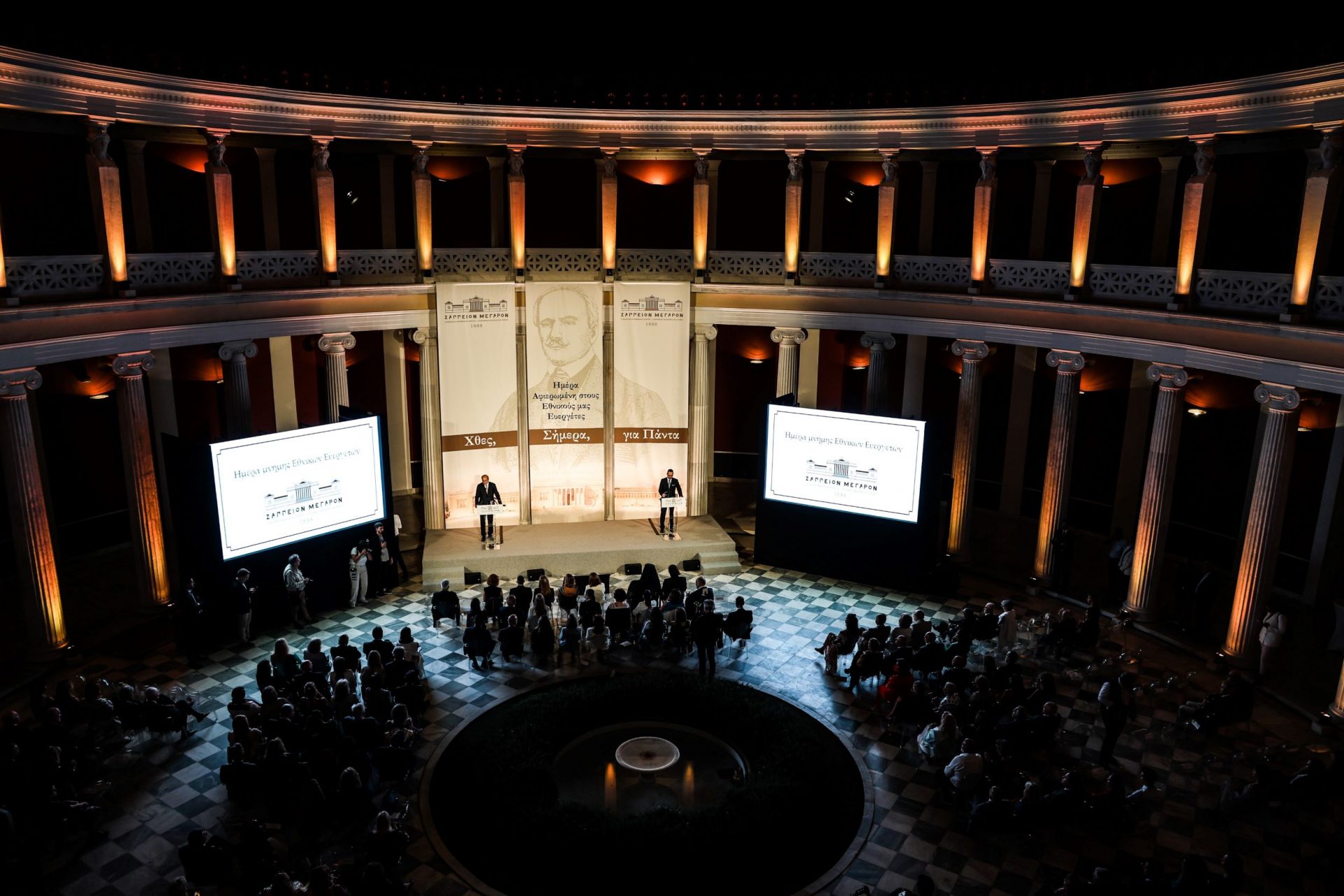 Η Μαριάννα Λάτση βραβεύθηκε για τη σπουδαία προσφορά της στην περίθαλψη-1