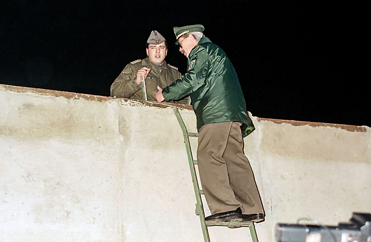 Το τείχος του Βερολίνου – Το παραπέτασμα επεξετάθη…-33