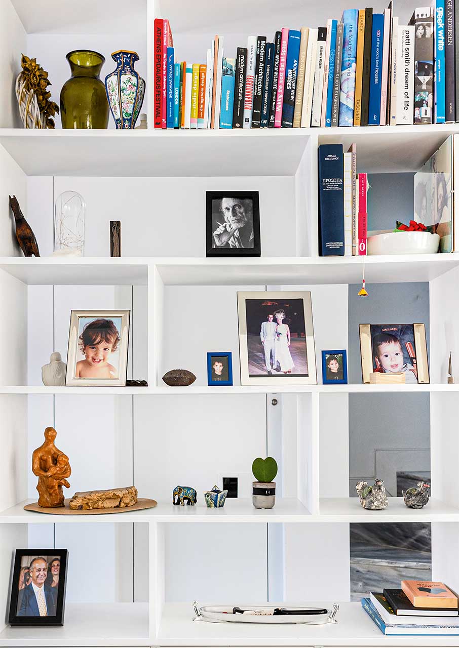 My space: Σύγχρονη αισθητική σε ένα φωτεινό σπίτι στου Φιλοπάππου-2