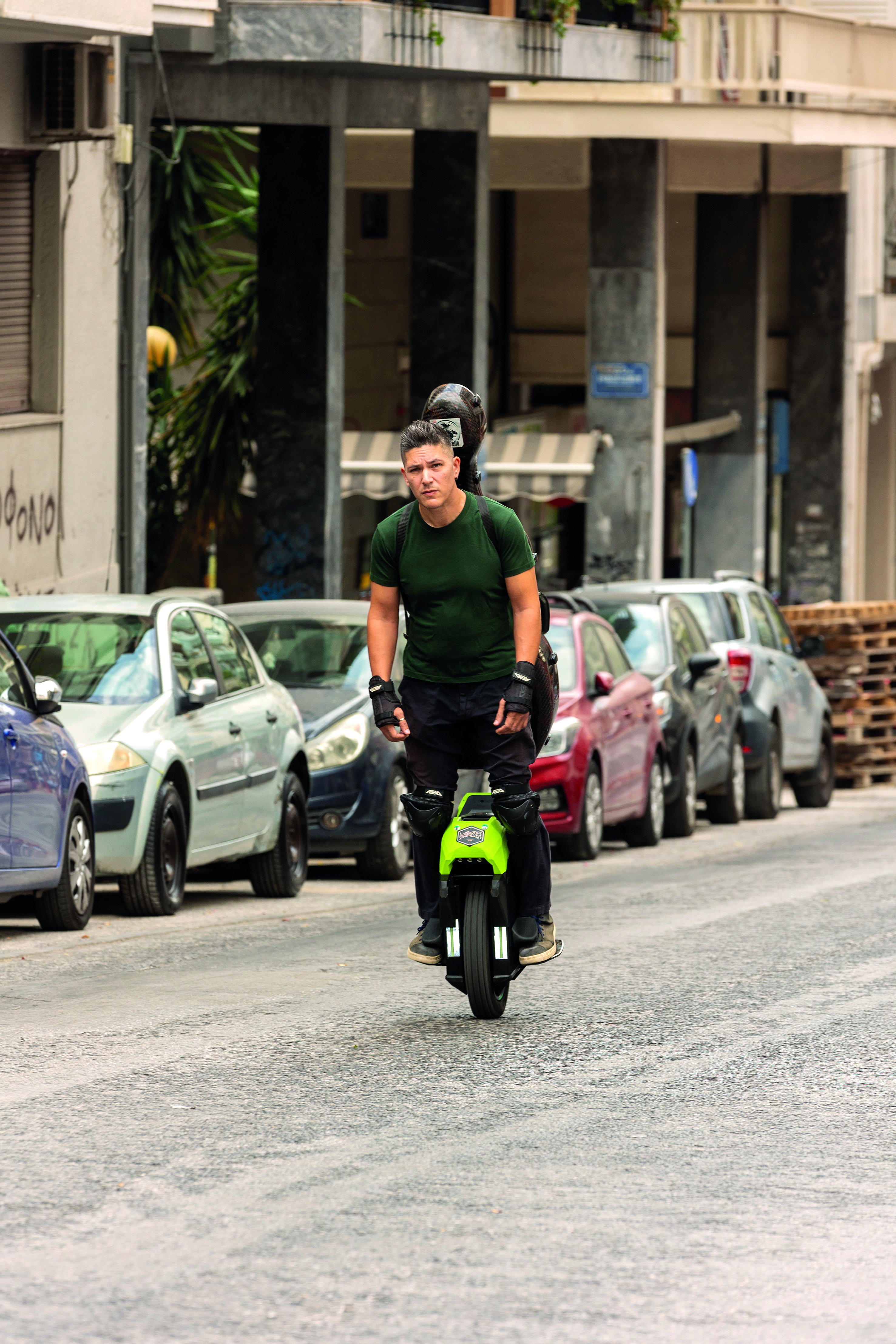 Πώς είναι να μετακινείσαι με πατίνι στους δρόμους της Αθήνας;-2