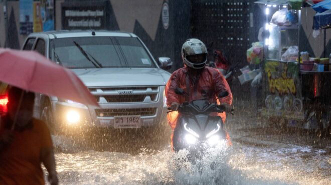 ταϊλάνδη-πέντε-νεκροί-από-τις-πλημμύρ-562676479