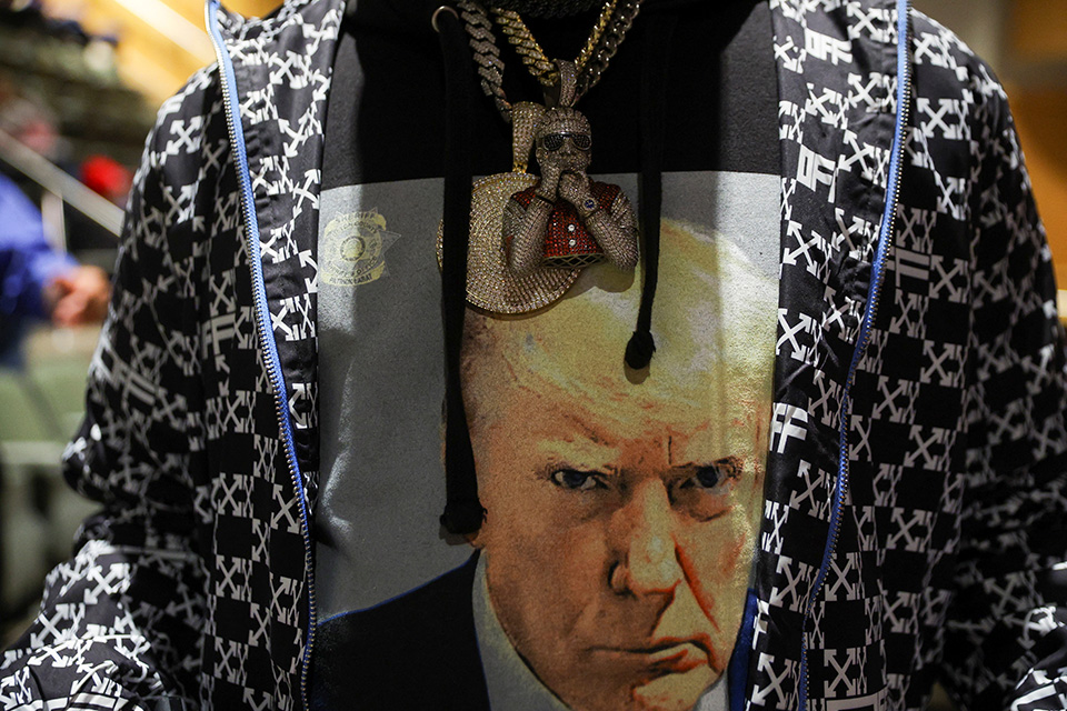 Εννιά νύχτες, δέκα ημέρες-1