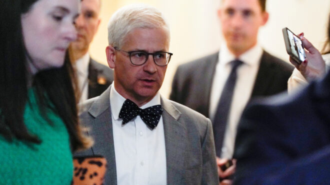 bουλή-των-αντιπροσώπων-αποσύρεται-από-562682050