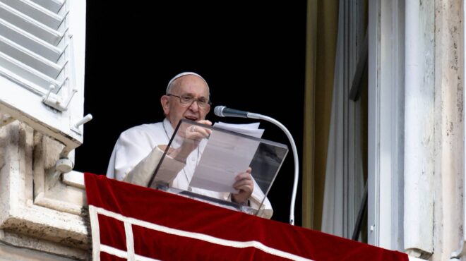 πάπας-φραγκίσκος-με-πληγώνουν-οι-επιθ-562687069