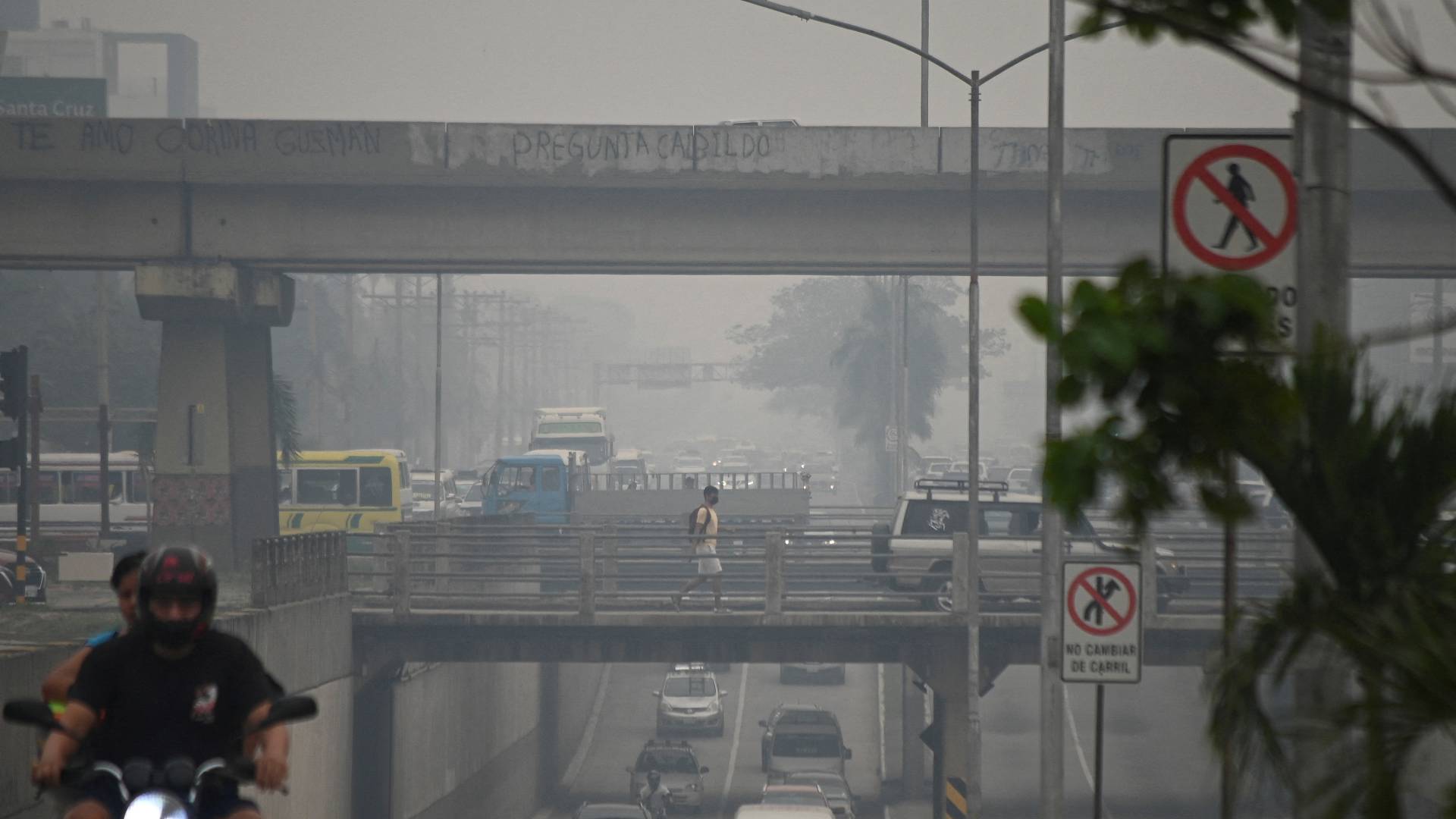 Βολιβία: Κλειστά χιλιάδες σχολεία λόγω των καπνών από τις δασικές πυρκαγιές (εικόνες)-2