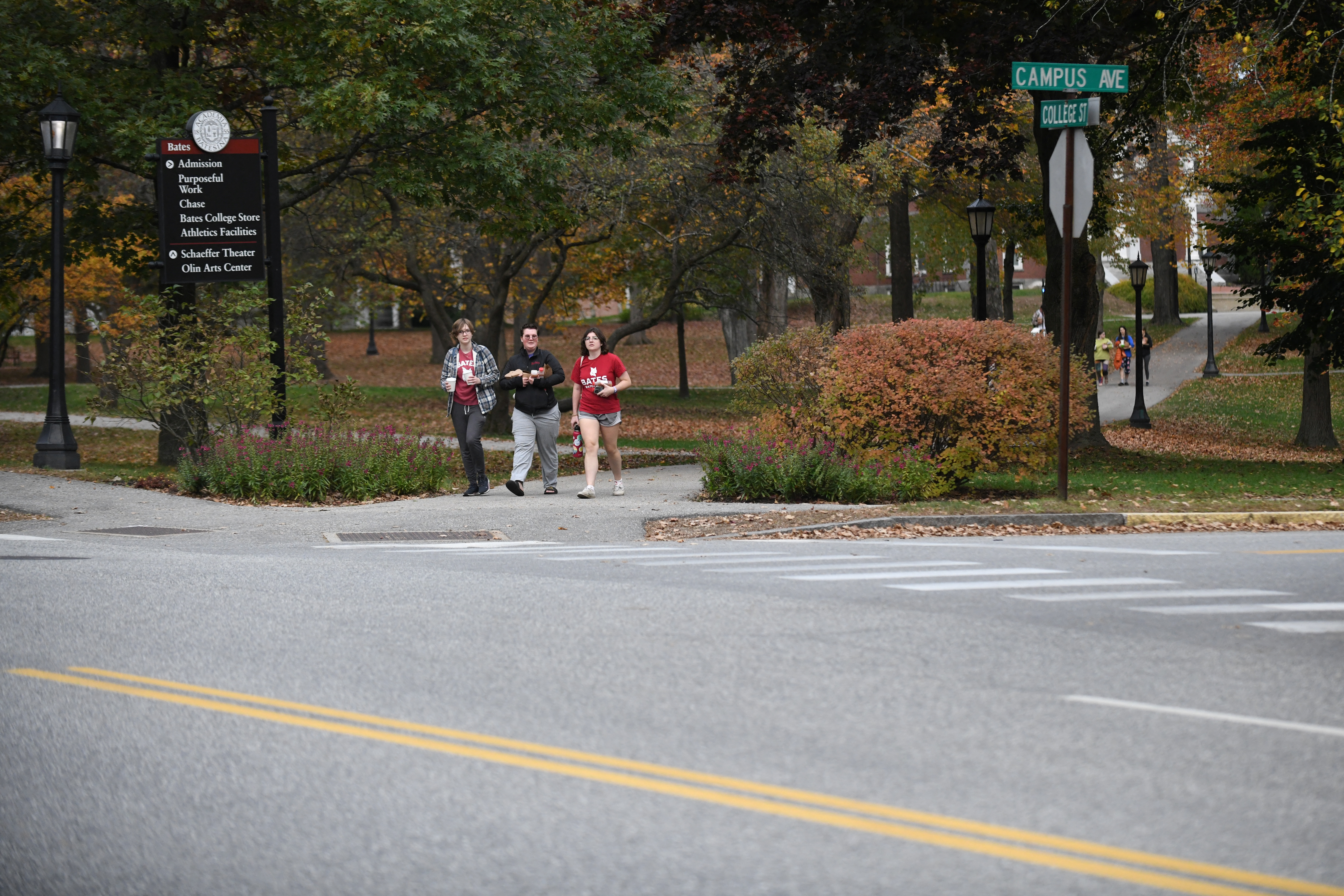 ΗΠΑ: Αφαντος για δεύτερη ημέρα ο μακελάρης του Μέιν – Πόλη «φάντασμα» το Λιούιστον-2