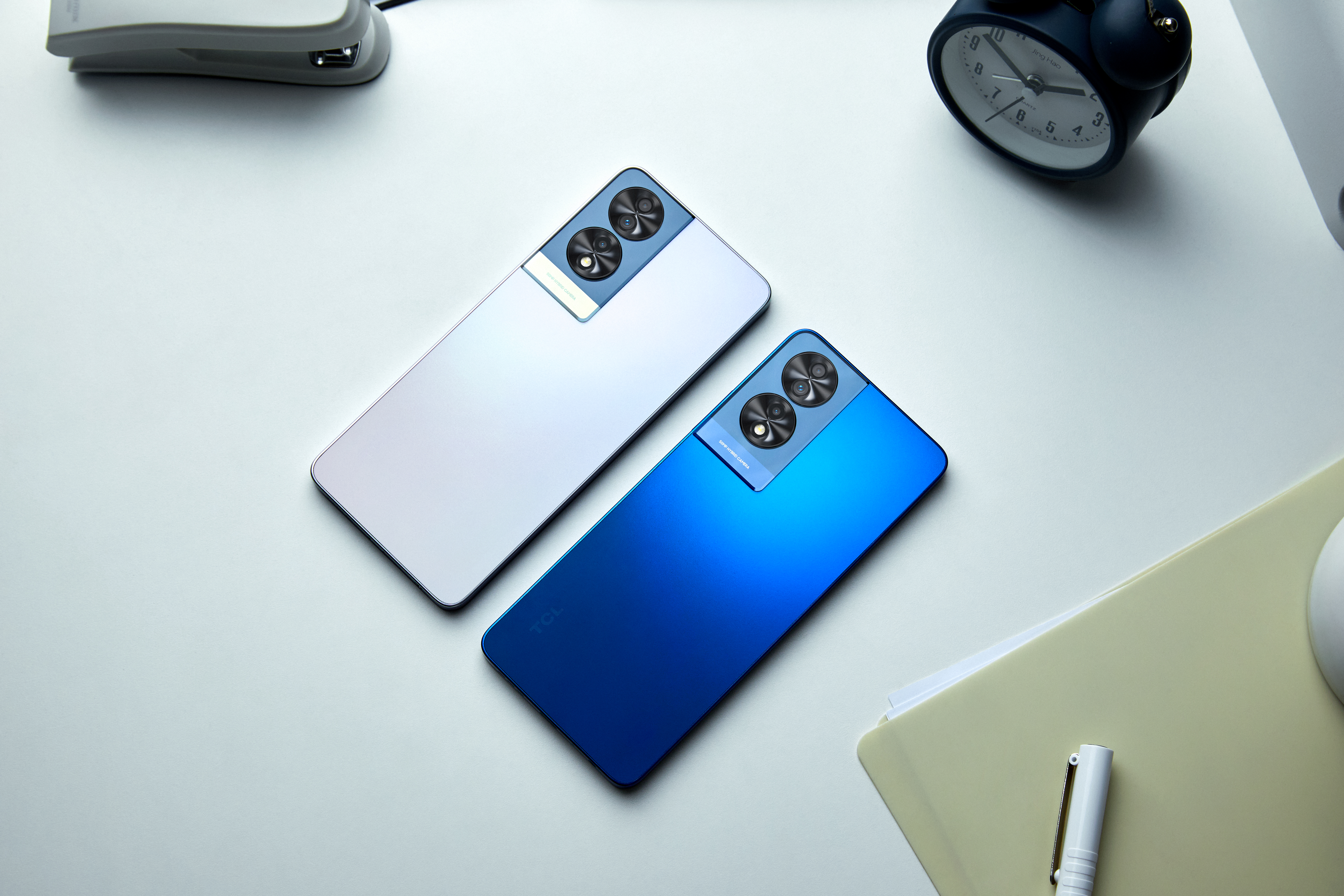 Η TCL φέρνει τα πρώτα smartphones που έχουν οθόνη σαν χαρτί-3