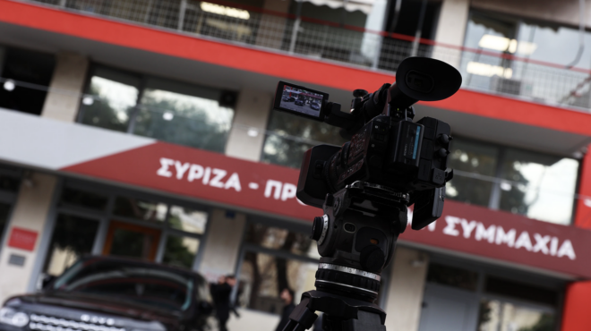 πηγές-συριζα-για-φίλη-γιατί-παραμένε-562684642